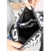 Жіноча сумка через плече мессенджер Sambag SKN чорний принт "GRAPHITY"